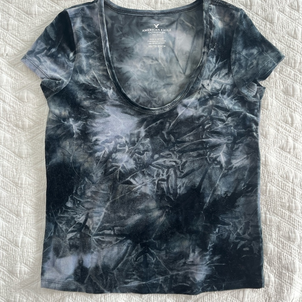 American Eagle Outfitters Women's velvet Tie-Dye Top